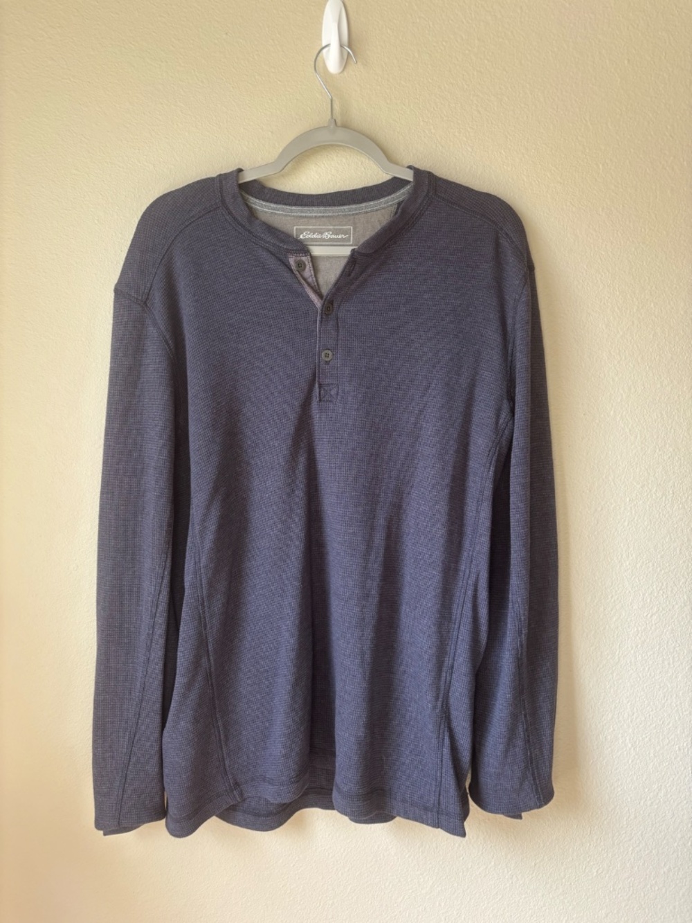 Men's Eddie Bauer Thermal Henley Navy Size Large